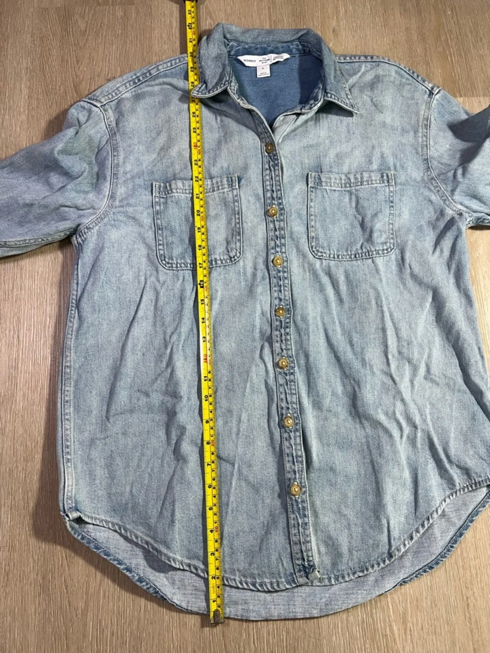 Light Blue Denim Boyfriend Shirt Minimalist Trendy Women's Medium - Picture 5 of 7